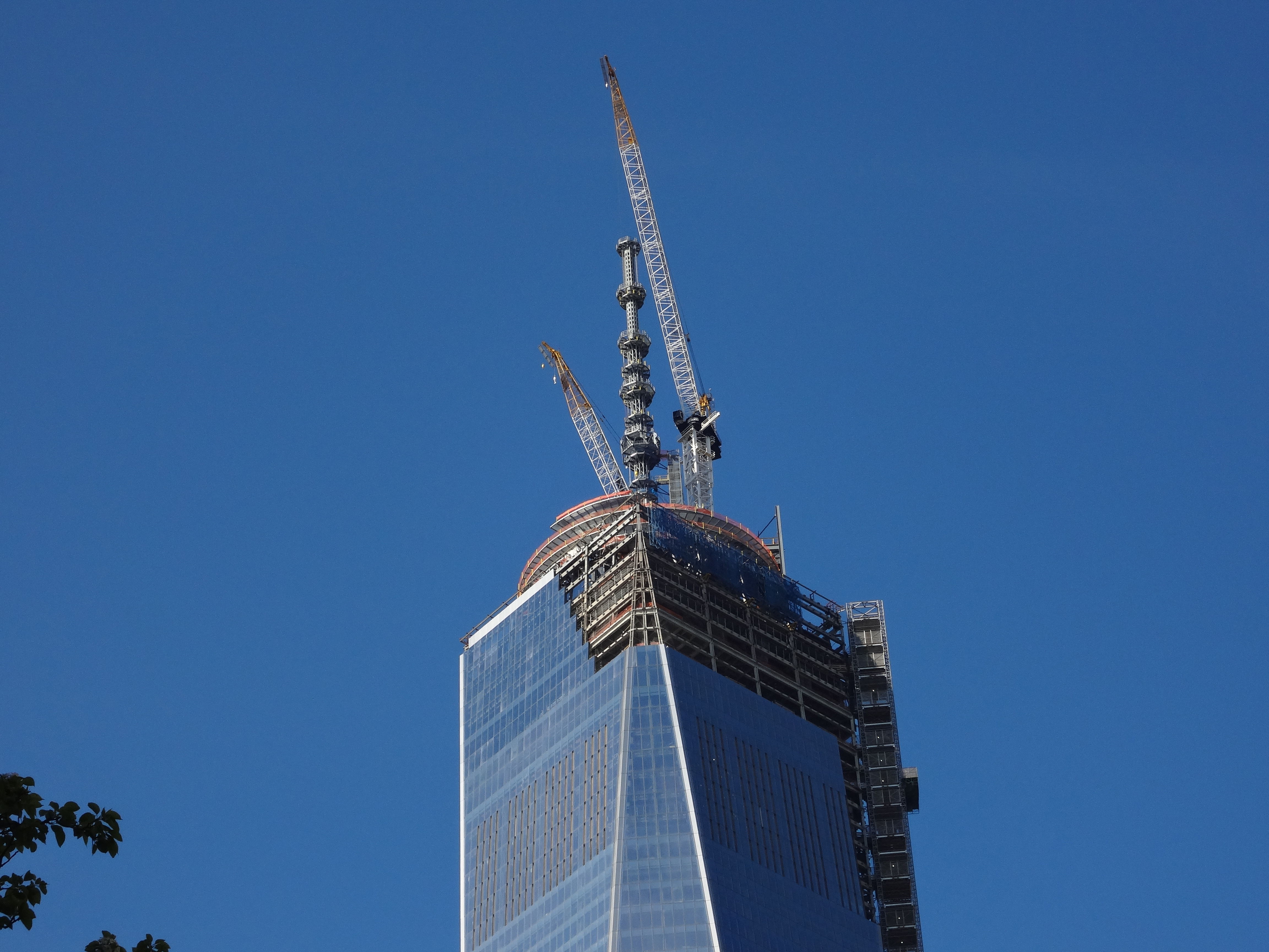 WTC 1 top 4-26-2013