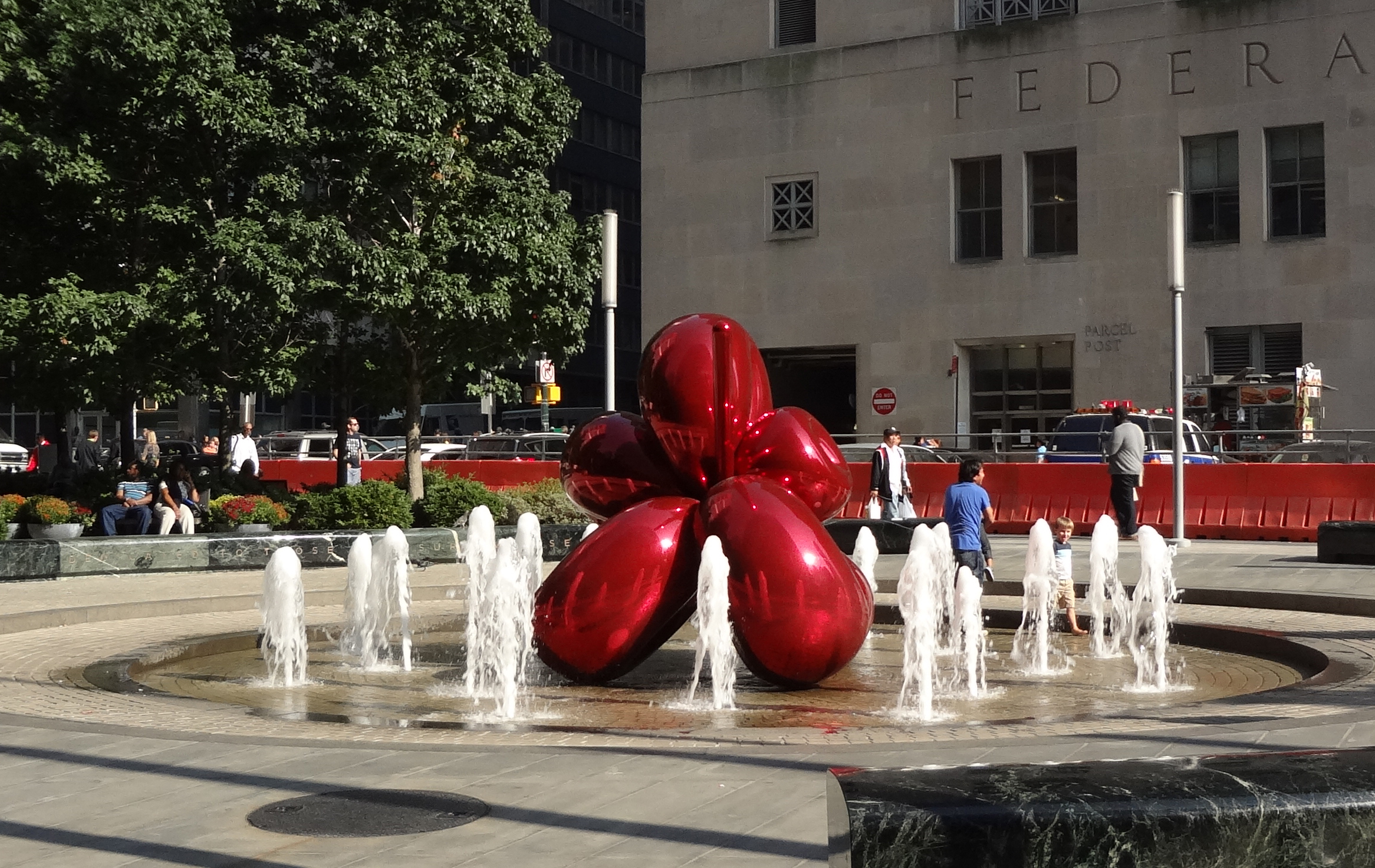 Jeff Koons balloon flower red