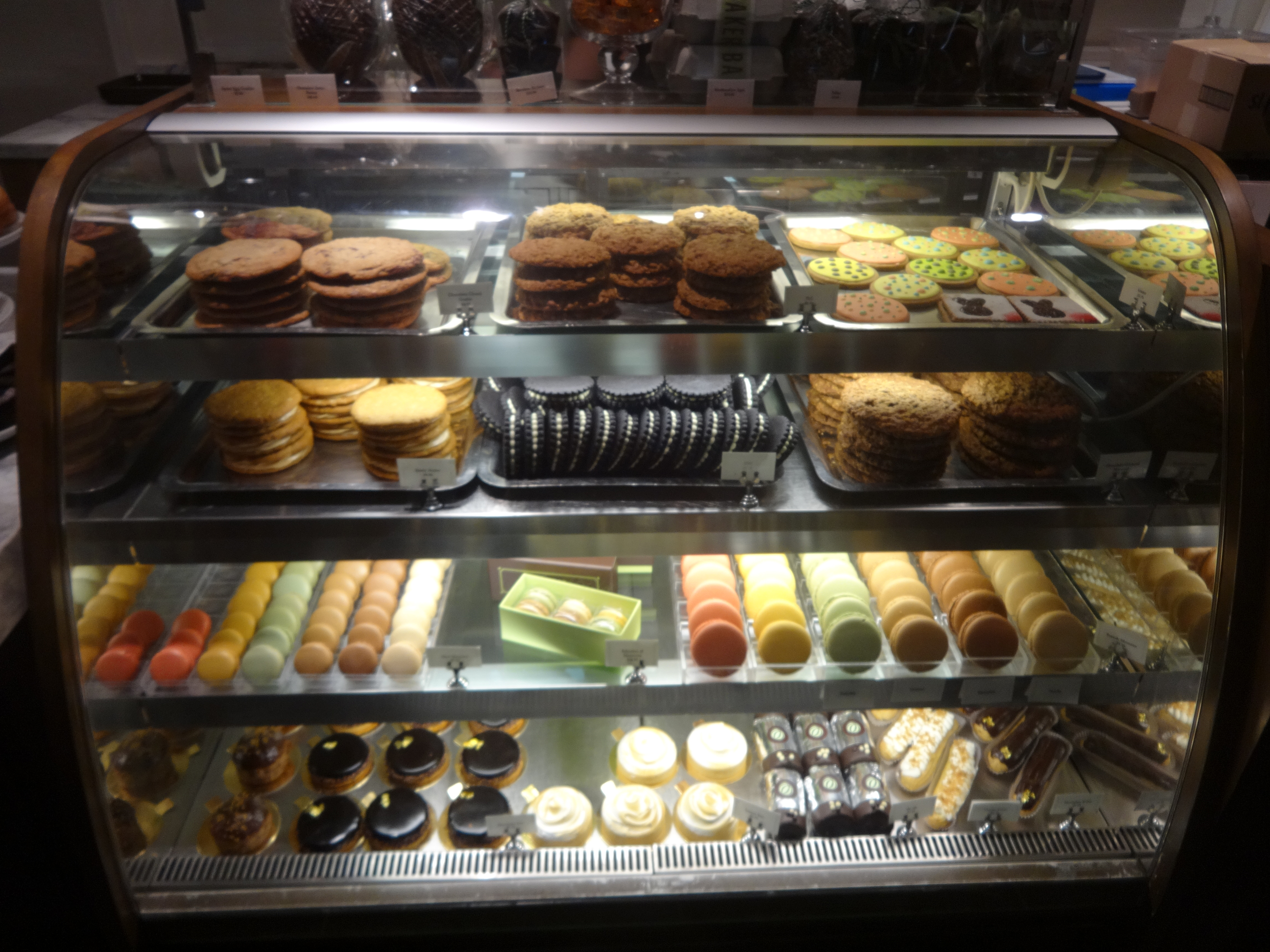 Bouchon Bakery display A