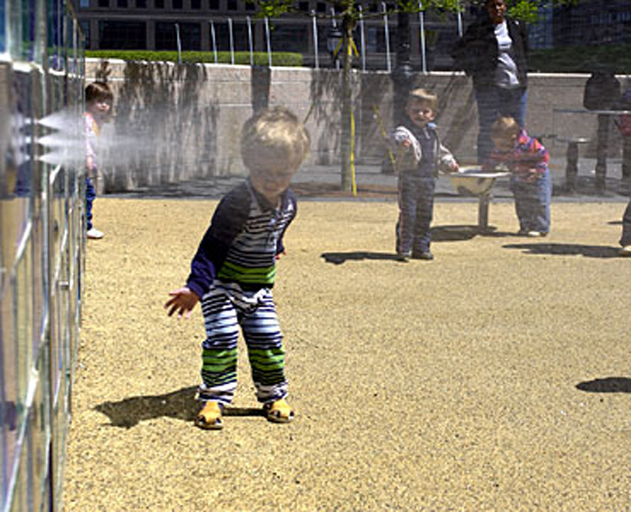 Kowsky Plaza kids fountain