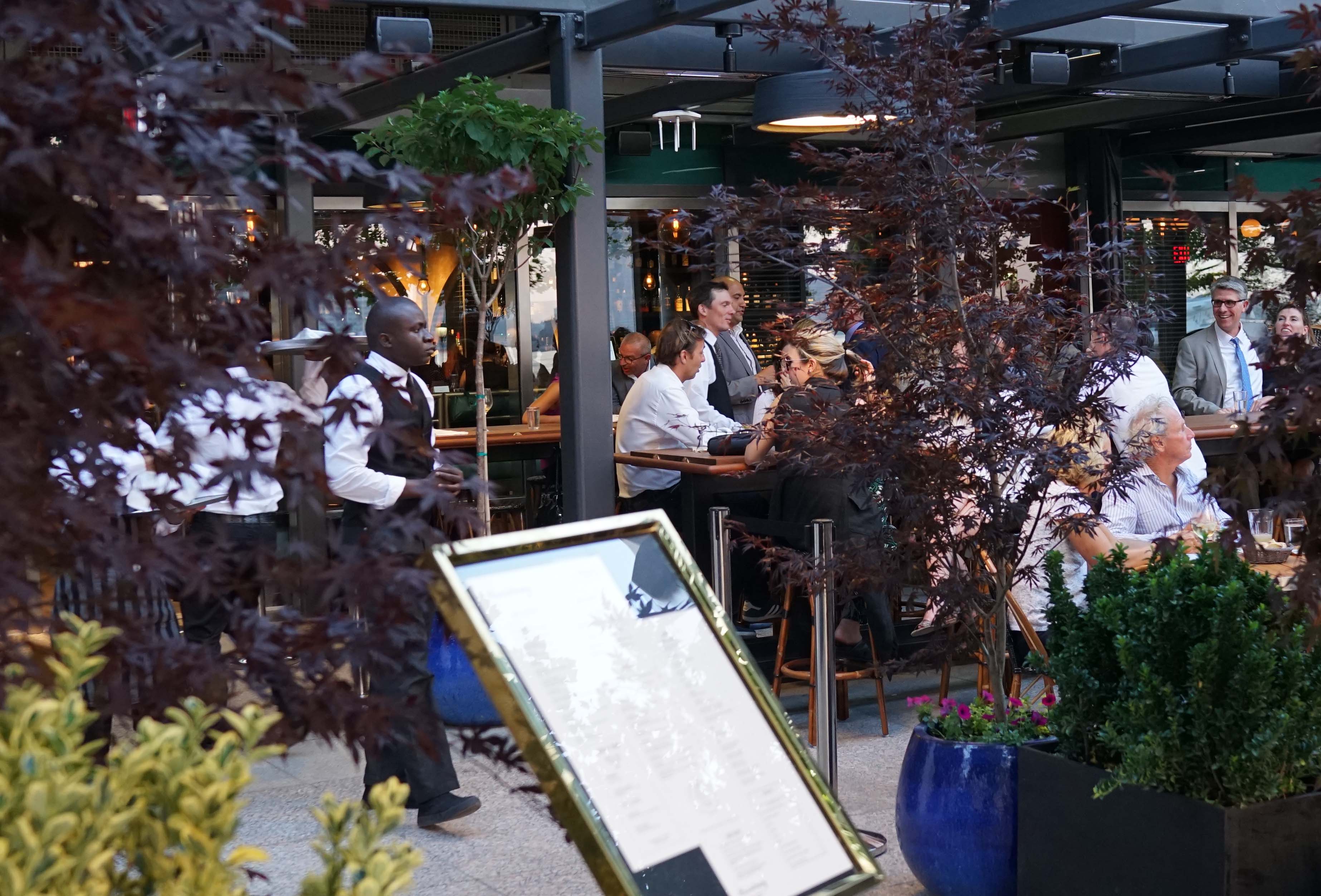 Le District outdoor dining 6-10-2015